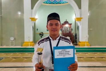 Ziqri Yahandi Mahasiswa PJKR Menjadi Juara 1 di Acara MTQ IX Tingat KAB Bangka Tengah Tahun 2020